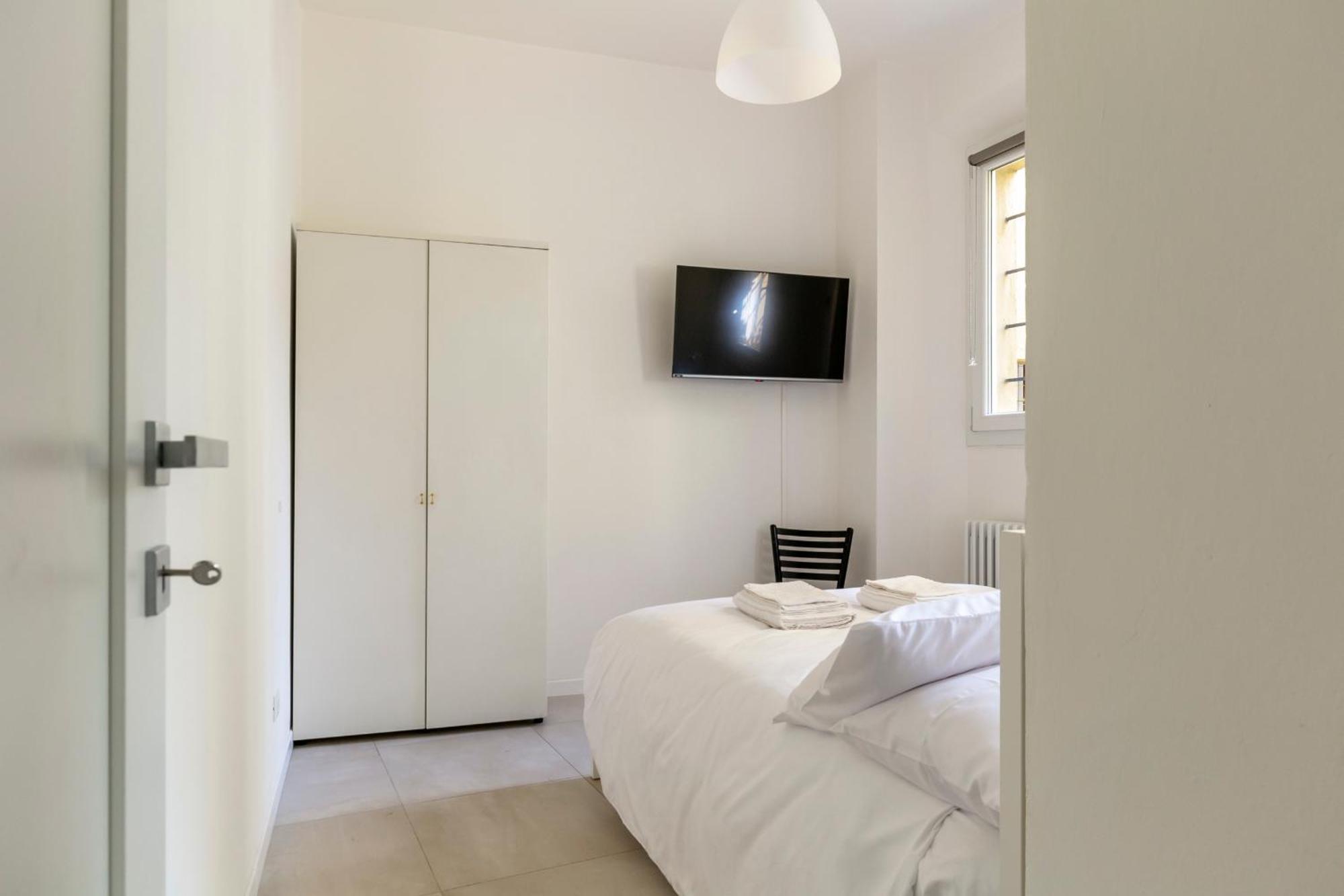 Apartment Amos - 5 Minutes From Piazza Maggiore Bologna Exterior photo