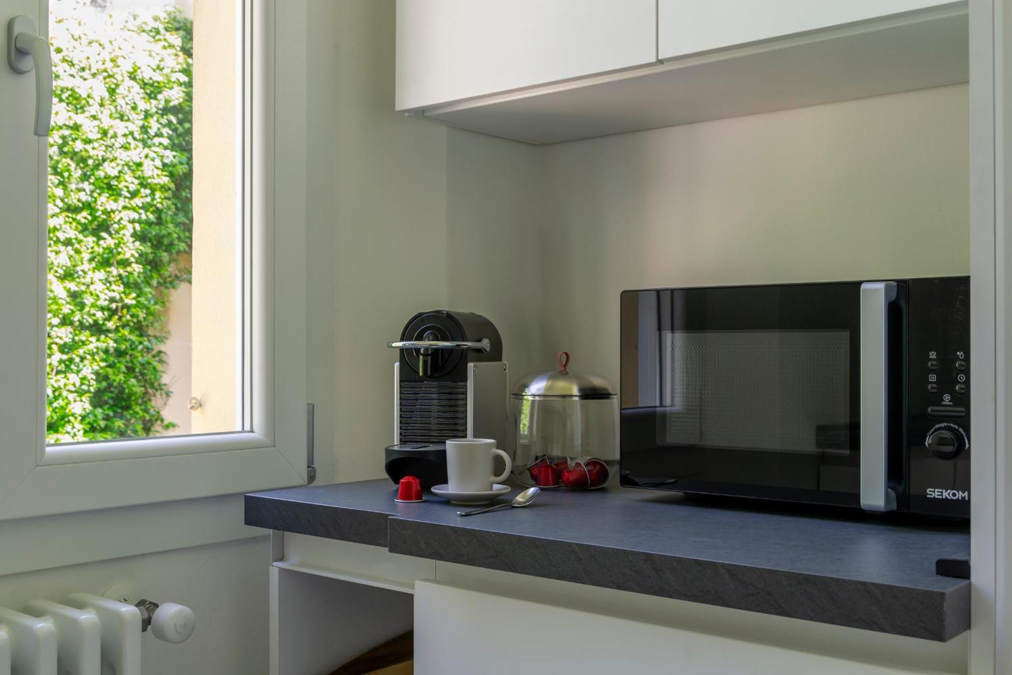 Apartment Amos - 5 Minutes From Piazza Maggiore Bologna Exterior photo